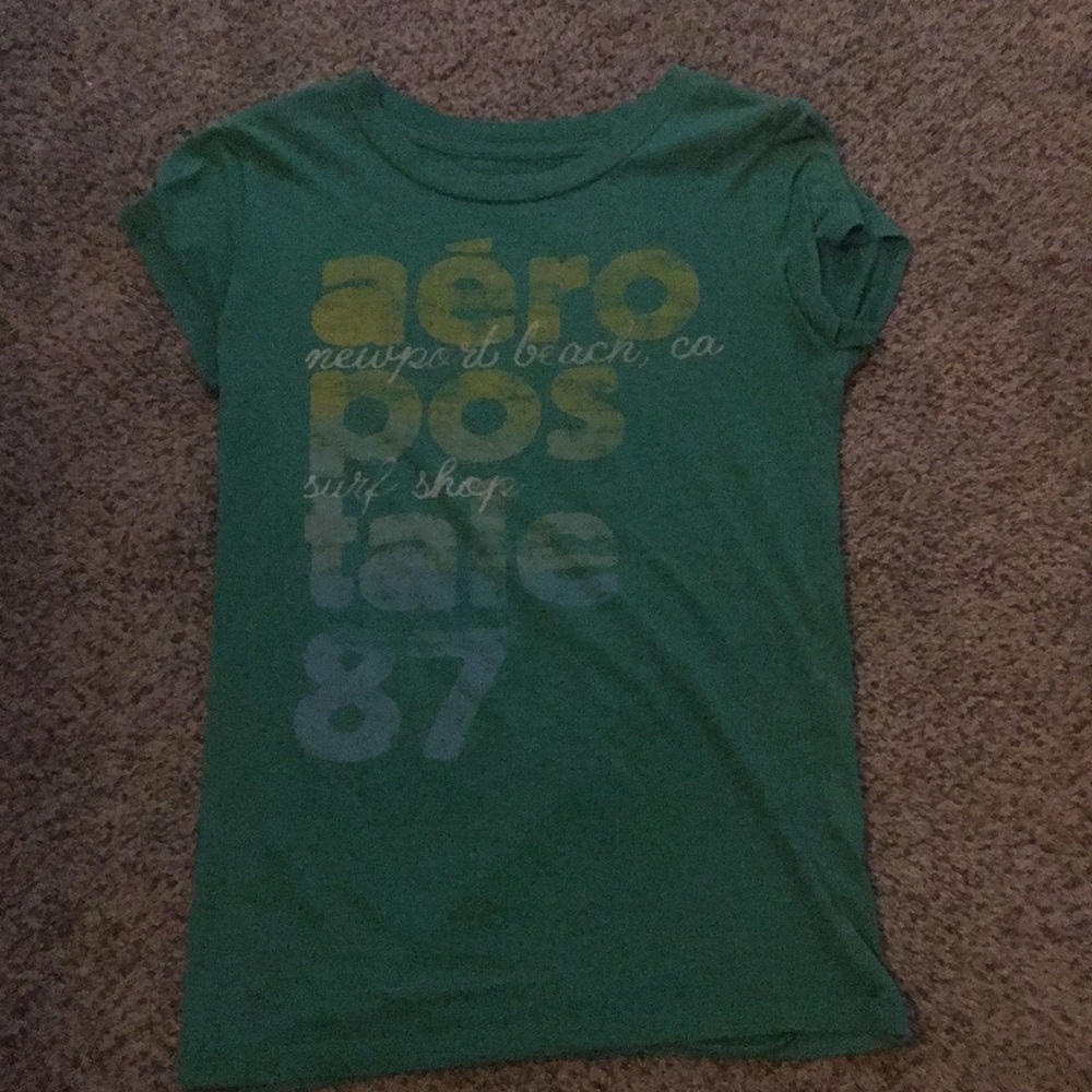 Green Aeropostale shirt